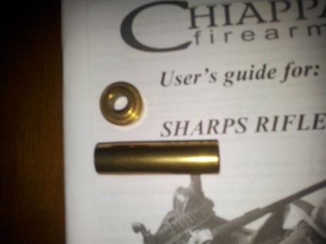 Hola a todos,
Acabo de adquirir un Sharps de Chiappa, en calibre 451, tengo una duda sobre el casquillo 50