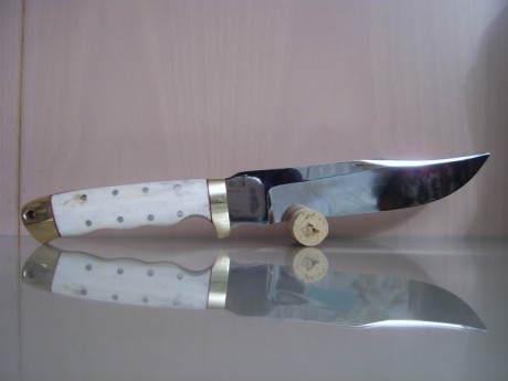 Este Bowie lo realice para un amigo, el fue quien me suministró la cuerna de ciervo. 00