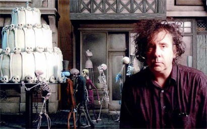 Aunque es solo el productor, se nota la mano de Tim Burton en esta pelicula, "Numero 9".
 0541uj8ADNc 70