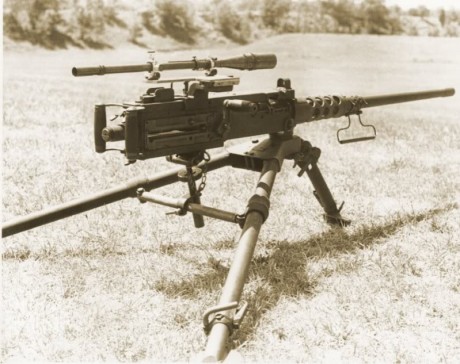 Hola a tod@s.
Os pongo un archivo del daño que ocasiona recibir un impacto del calibre 50BMG,añadir que 150