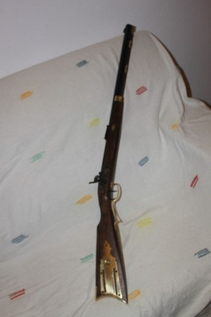 Hola, está tarde me he traído mi nuevo rifle del calibre 45 percusión.
Ahora os pondré alguna foto del 02