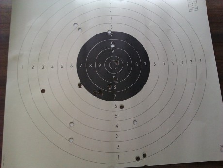 Hola, está tarde me he traído mi nuevo rifle del calibre 45 percusión.
Ahora os pondré alguna foto del 61
