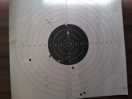 Hola, está tarde me he traído mi nuevo rifle del calibre 45 percusión.
Ahora os pondré alguna foto del 60