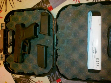 Pues eso amigos, vendo mi Glock G-26 Inutilizada y todo totalmente legal. El fresado lo lleva en la recamara, 02