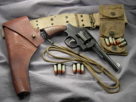 Hace unos días encontré por casualidad en una web extranjera un arma a la venta que hacía muchos años 61