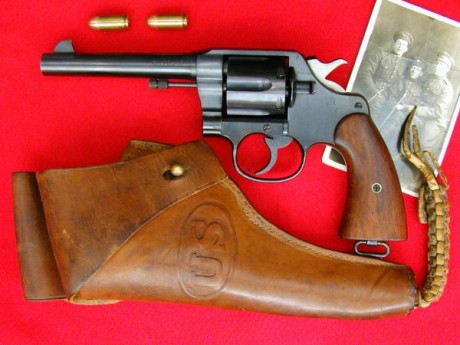Hace unos días encontré por casualidad en una web extranjera un arma a la venta que hacía muchos años 60