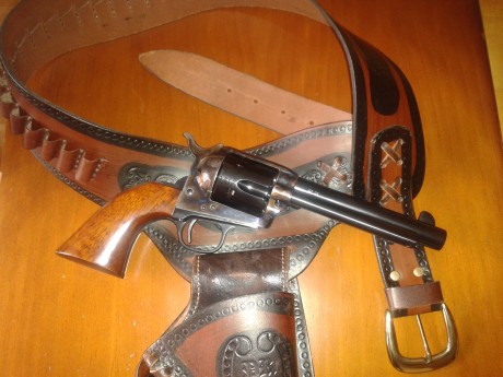  Hilo para colocar fotos, de esas armas de pólvora negra que tanto nos gustan y tenemos bien cuidadas, 90
