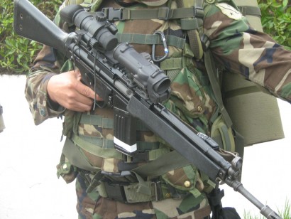 ...y claro, tras el nombramiento (me paga un pastón) me ha encomendado que conforme su ejército, para 130