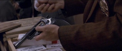 Compañeros,

En vista de las ganas de algunos (Elcafe, Wilcow, Vrakk, etc) por adivinar armas de películas 150