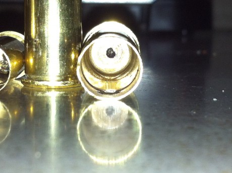 Hola amigos os voy a dejar una prueba que he realizado en casa con unas Vainas del 38 y otras del 44-40 11