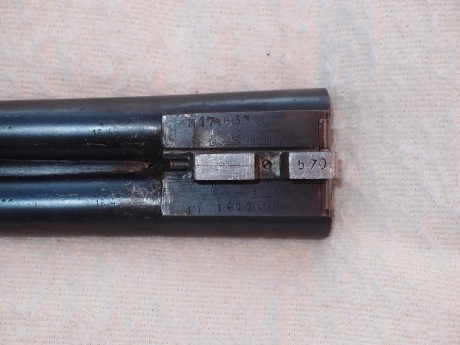 mi padre tiene una paralela con pletina entera que en un cañon pone fabrica de gaspar arizaga-eibar(españa).los 41