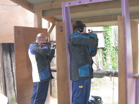 Hola a todos,

Soy bastante nuevo en el tiro de avancarga, he empezado con una pistola Europa y ya estoy 132