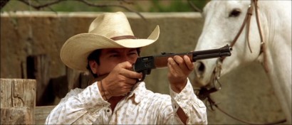Compañeros,

En vista de las ganas de algunos (Elcafe, Wilcow, Vrakk, etc) por adivinar armas de películas 100