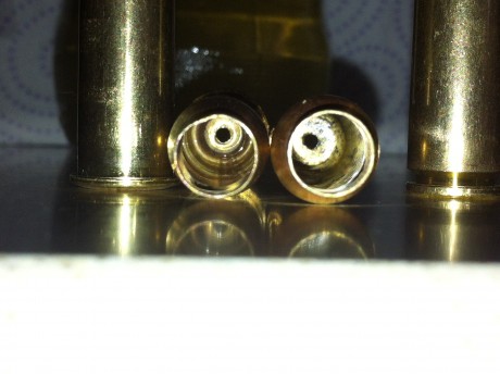 Hola amigos os voy a dejar una prueba que he realizado en casa con unas Vainas del 38 y otras del 44-40 122