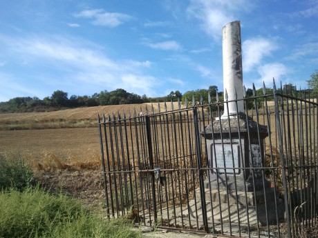  mapa.JPG Hoy me he pasado por Abarzuza, y he fotografiado el monumento al general concha. Se encuentra 00