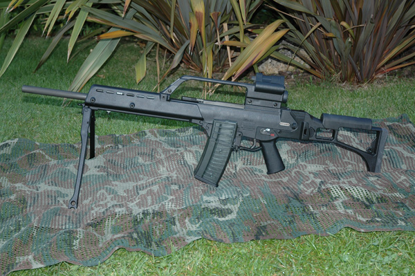 Hola!! tengo un hk sl-8,es un buen rifle(para mi un buen fusil)estoy disfrutando con su precision,tacto,en 100