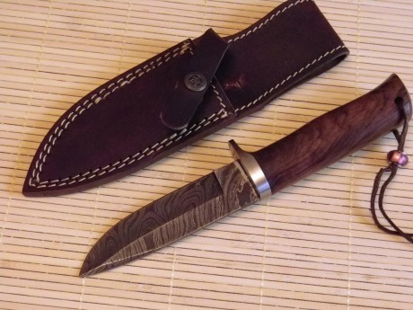Pongo a la venta  esta belleza de cuchillo de mi colección de damascos fabricado por un artesano pakistaní. 02