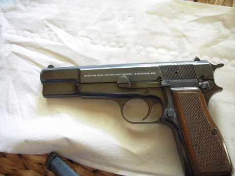 Vendo FN GP-35 9 m/m en muy buenas condiciones la vendo por necesidad de hacer hueco en el cupo 350,00€
con 02