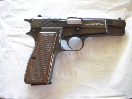 Vendo FN GP-35 9 m/m en muy buenas condiciones la vendo por necesidad de hacer hueco en el cupo 350,00€
con 01