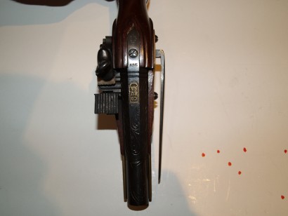 Como dice el título, esta preciosidad, tambien es un Santa Barbara y más desconocida que el revolver. 00