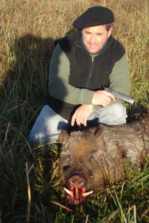 Hola muy buenas, yo cazo muy seguido en pcia de Buenos Aires Argentina estos cimarrones que muchos cazadores 00
