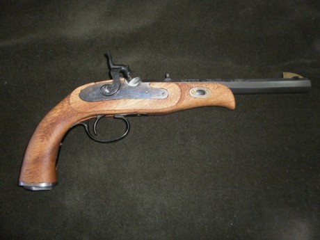 Hola, voy avanzando de a poco en la construcción de una pistola de avancarga, lo cual es absolutamente 151