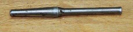 Buenas, se me ha atascado una vaina del 30-06 en el die, de forma que el anillo para que enganche la uña 111