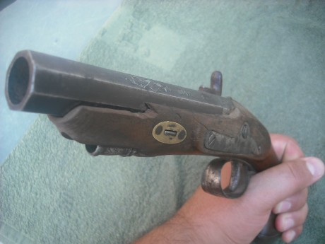Buenas , necesito ayuda tengo una pistola de avancarga de 1856 fabricada en EIBAR por un tal Esteban Urcelai 10