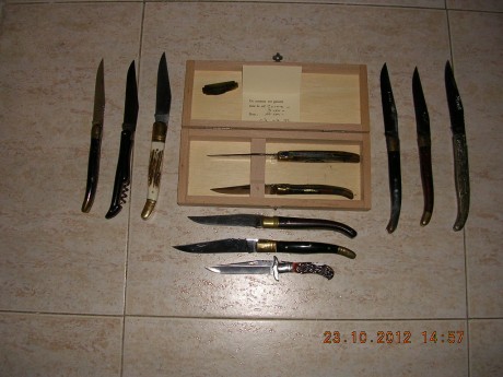 Estas son mis Laguiole, las tres que hay debajo de la caja no son buenas. 00