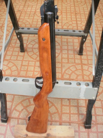 Buenas tardes,lo primero que diria que esta restauracion ha sido en version descafeinada,es decir,la carabina 01
