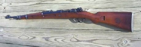 Hace unos días encontré por casualidad en una web extranjera un arma a la venta que hacía muchos años 71