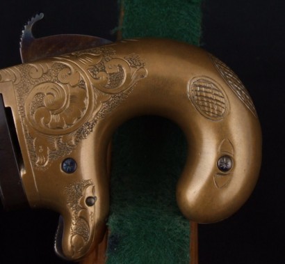 Hola, aqui vuelvo con esta parejita, de lo mas chulo que he visto, para los amantes de los derringer's.
Texto
Pair 02