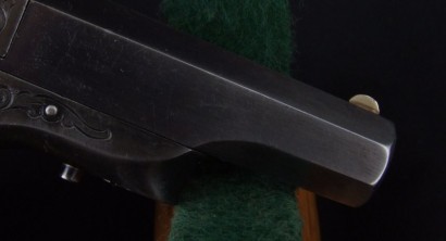 Hola, otra peque . . .
texto
Southerner .41 RF Single Shot Deringer, with patent address for Merimack 22
