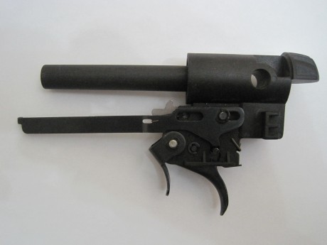 Buenas tardes.
A ver si hay suerte y alguno me puede decir algo sobre esta carabina.
Es Gamo, modelo Cadet 31