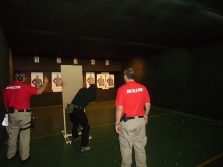 Hola,

El pasado día 3 se desarrollo el 1º Curso Táctico Pistola Nivel I de RKS PLUS,  avalado por la 130