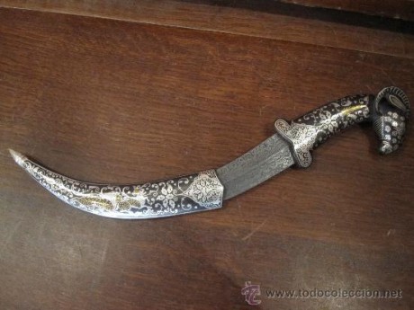 Hola, me acabo de comprar esta daga arabe que posiblemente sea acero de damasco, el precio es razonable, 00