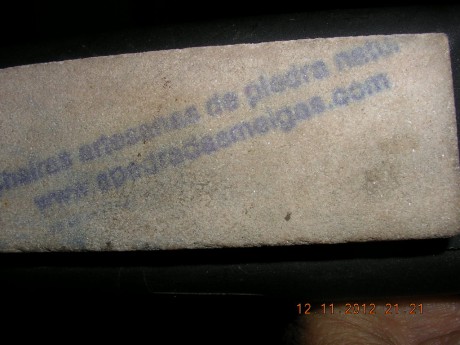 Hola a todos,

Pues eso, que me he decidido a dejarme de afiladores eléctricos y de mandangas y comenzar 121