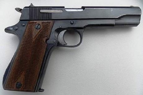 Hace unos días encontré por casualidad en una web extranjera un arma a la venta que hacía muchos años 170