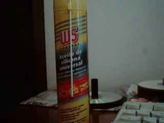 Hola compañeros,solo deciros que en el Lidl han traido aceite de silicona en spray marca W5 por 1,29 € 100