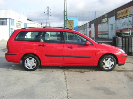 Vend focus tddi bajo consumo 4,4l/100, año 2003, 106000kms, impecable estado. Con enganche, ABS, 4airbags,cd 10