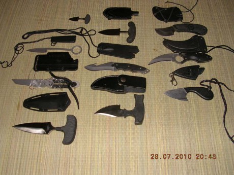 Estos son mis cuchillos de puño y cuello. 00