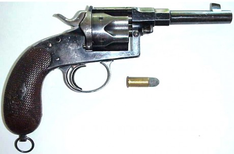 Hace unos días encontré por casualidad en una web extranjera un arma a la venta que hacía muchos años 60