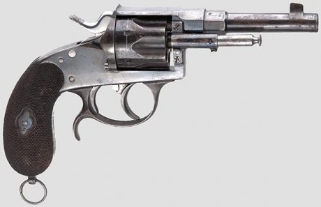 Hace unos días encontré por casualidad en una web extranjera un arma a la venta que hacía muchos años 100