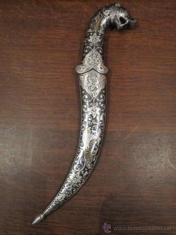 Hola, me acabo de comprar esta daga arabe que posiblemente sea acero de damasco, el precio es razonable, 60