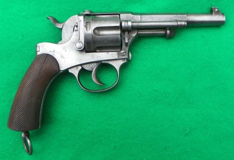 Hace unos días encontré por casualidad en una web extranjera un arma a la venta que hacía muchos años 90