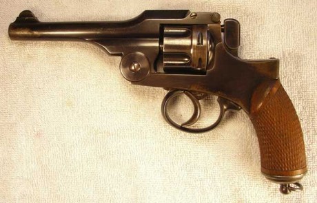 Hace unos días encontré por casualidad en una web extranjera un arma a la venta que hacía muchos años 111
