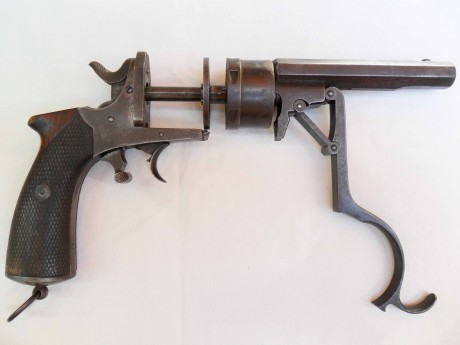 Hace unos días encontré por casualidad en una web extranjera un arma a la venta que hacía muchos años 12
