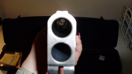 Vendo miroku mk38 trap con culata ajustable.
Choques fijos * y *_
Cañón de 76 cm
Banda 10mm

La escopeta 10