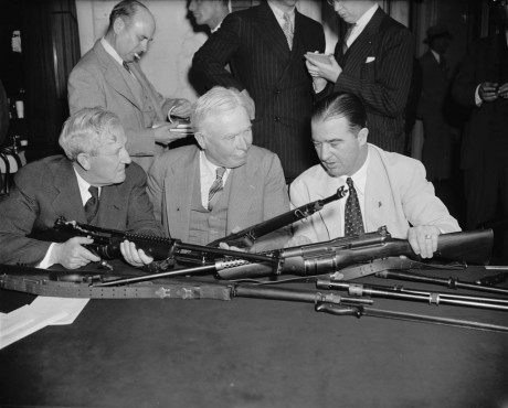 Hace unos días encontré por casualidad en una web extranjera un arma a la venta que hacía muchos años 30