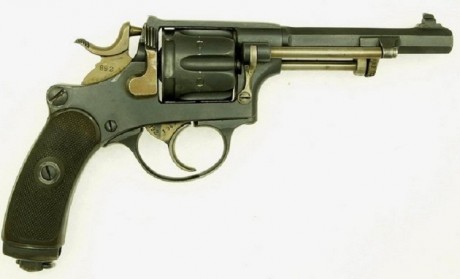 Hace unos días encontré por casualidad en una web extranjera un arma a la venta que hacía muchos años 80